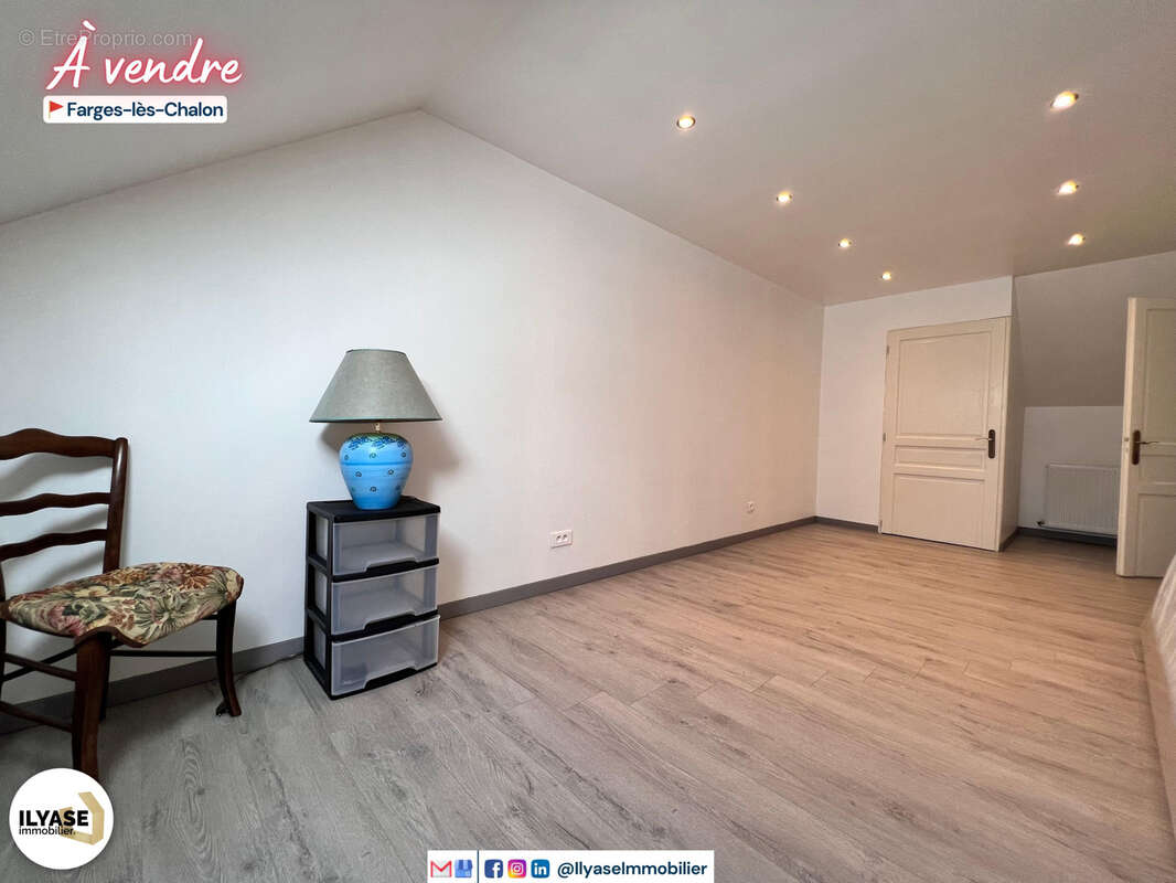 Maison 134 m2  6 pièces  2 ch  201 m2 de terrain - photo 18