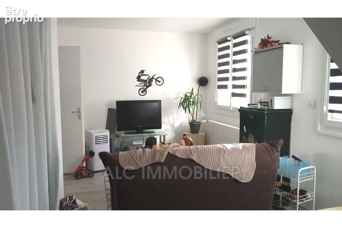 Maison 6 pièces 145 m² à vendre à Saint-Samson (53140) - photo 6