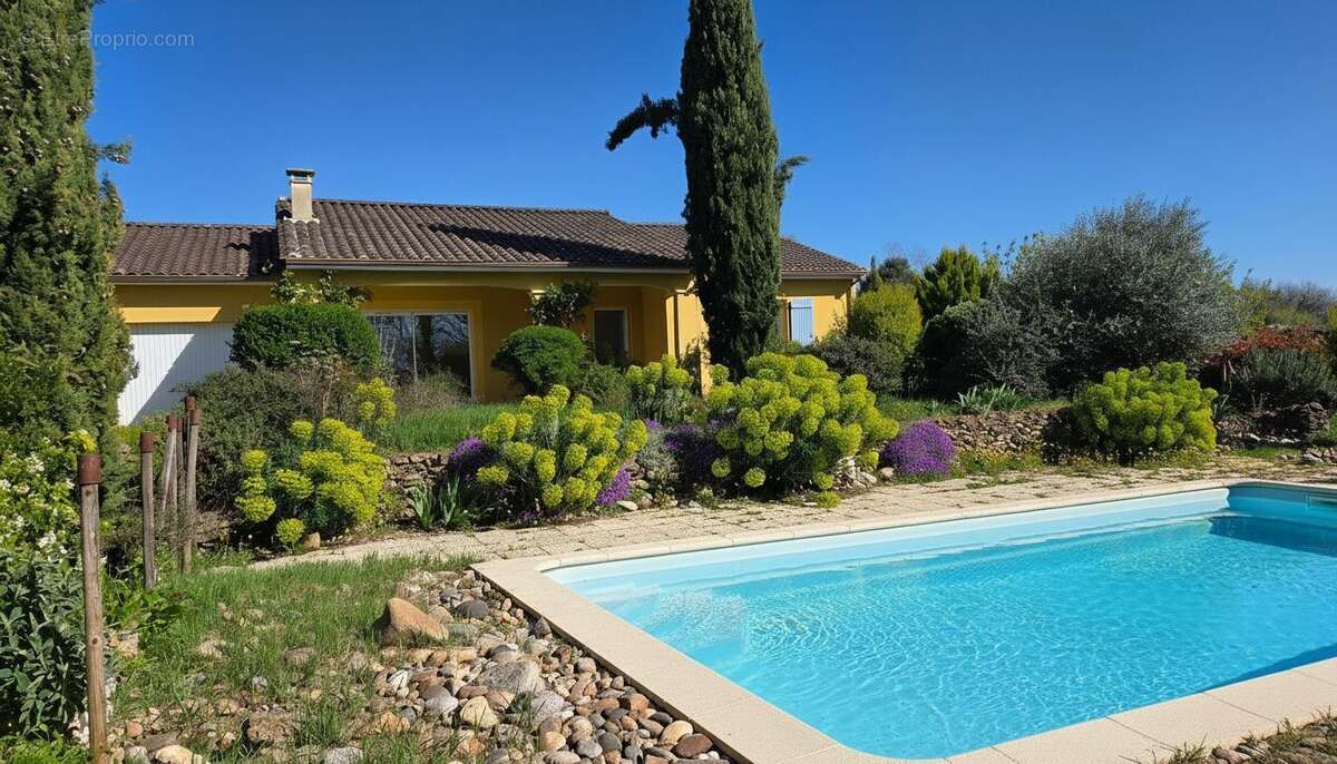 Maison de plain-pied au calme, 3 chambres (possibilité de faire une 4eme), proche des commerces - photo 2