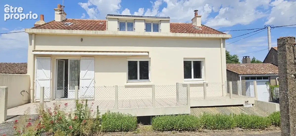 ROUANS   Maison à rénover avec sous-sol complet, combles aménageables et dépendances - photo 10