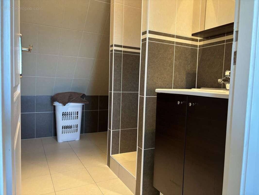 Maison à SAINT-GERMAIN-SUR-AY