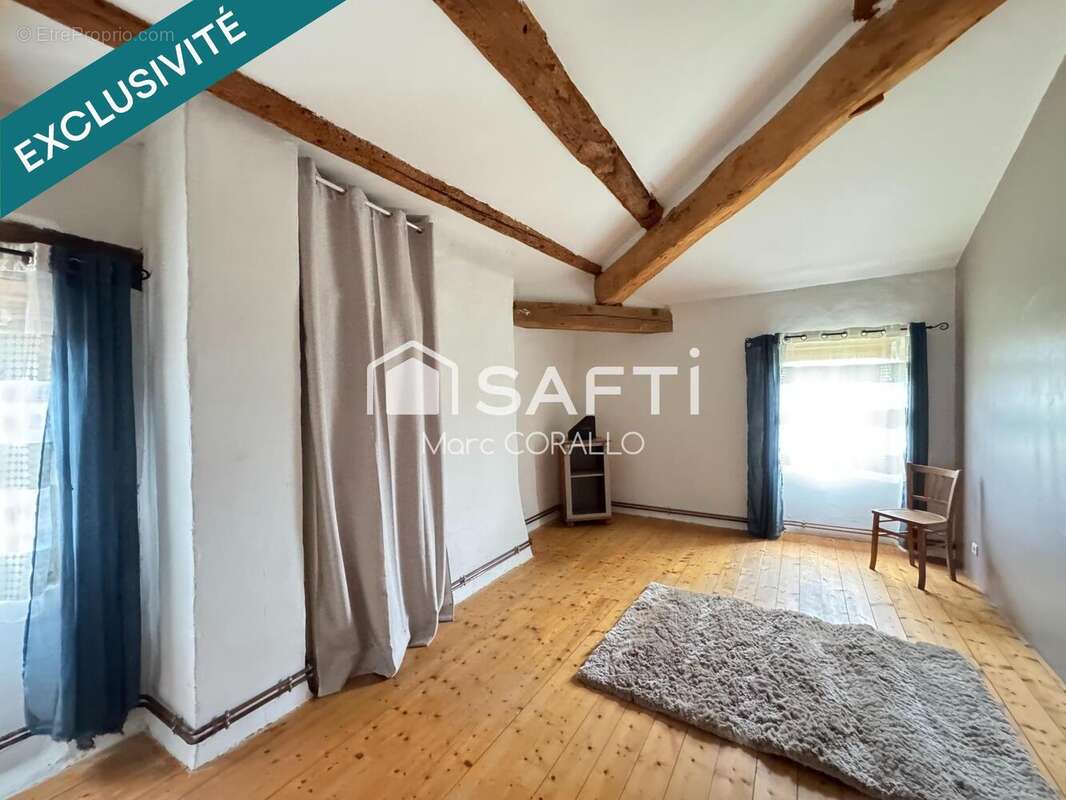 Maison 280 m² à Crozes-Hermitage  - photo 8
