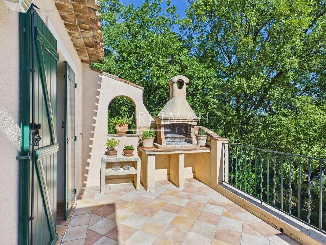 Maison à LE CANNET-DES-MAURES