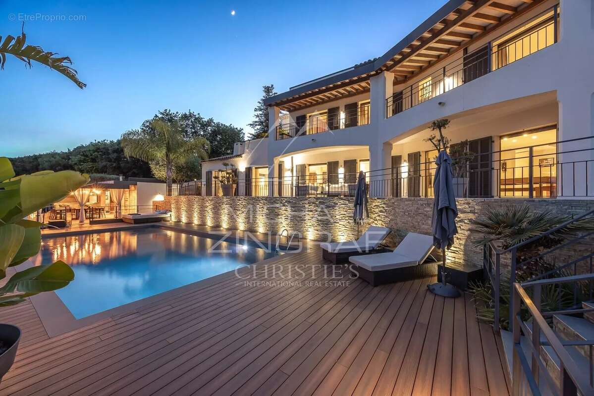 Maison à CAGNES-SUR-MER