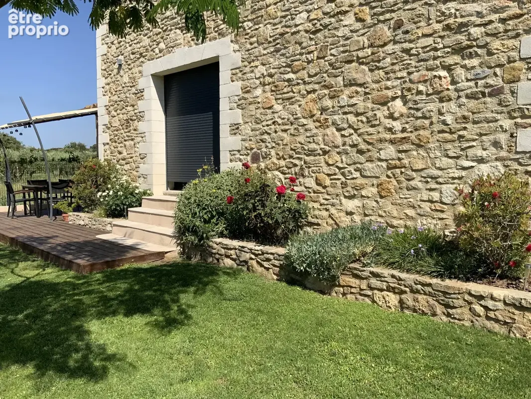 Bastide récente dans village tous commerces. - photo 5