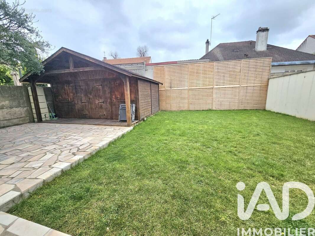 Photo 2 - Maison à SAINTE-GENEVIEVE-DES-BOIS