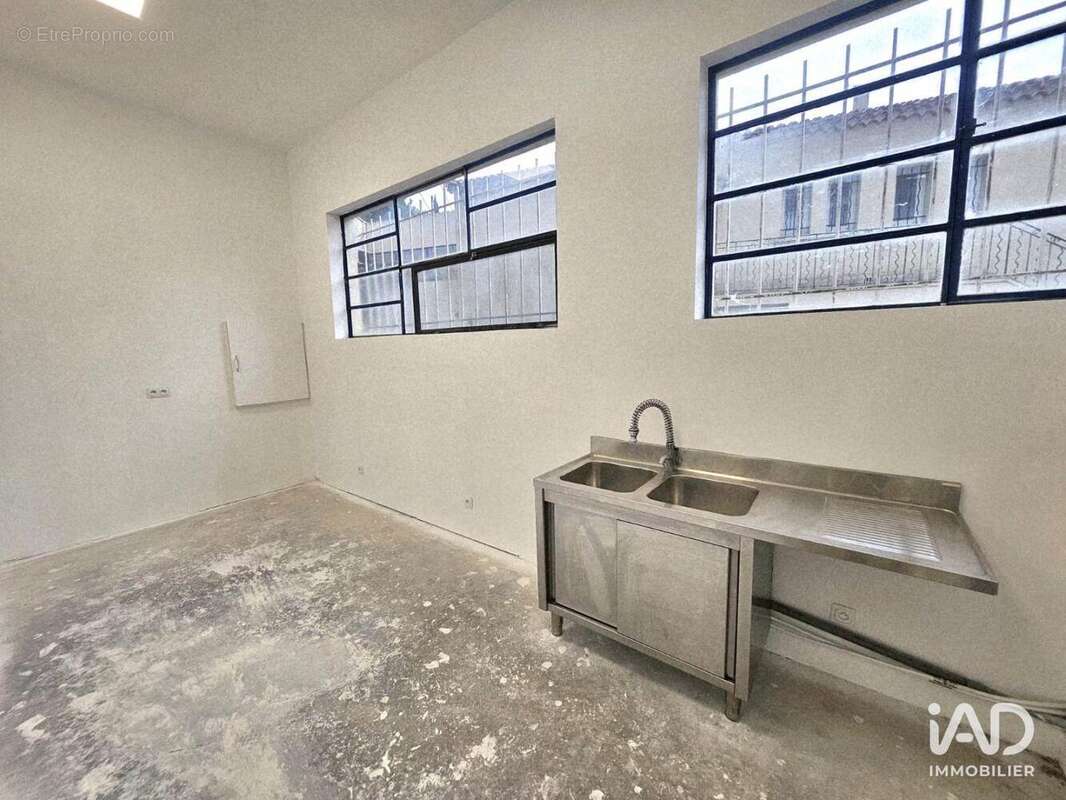 Photo 7 - Commerce à BEAUCAIRE