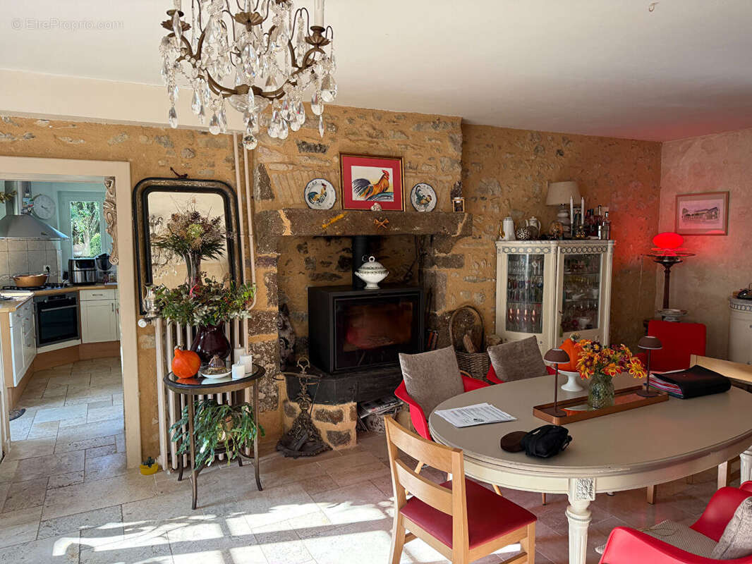 Maison à FRESNAY-SUR-SARTHE