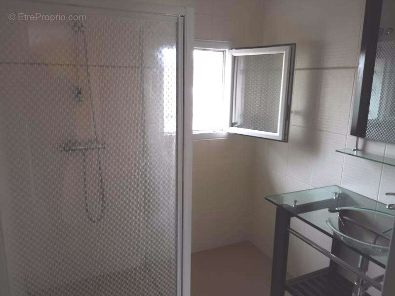 Appartement à AUSSILLON