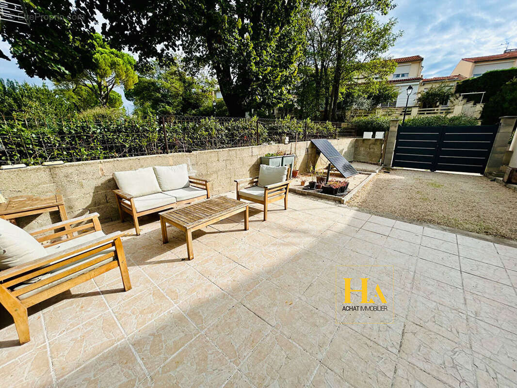 Maison à MALATAVERNE