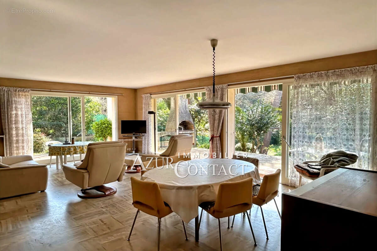 Maison à MOUGINS