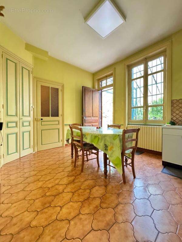 Maison à VILLEURBANNE