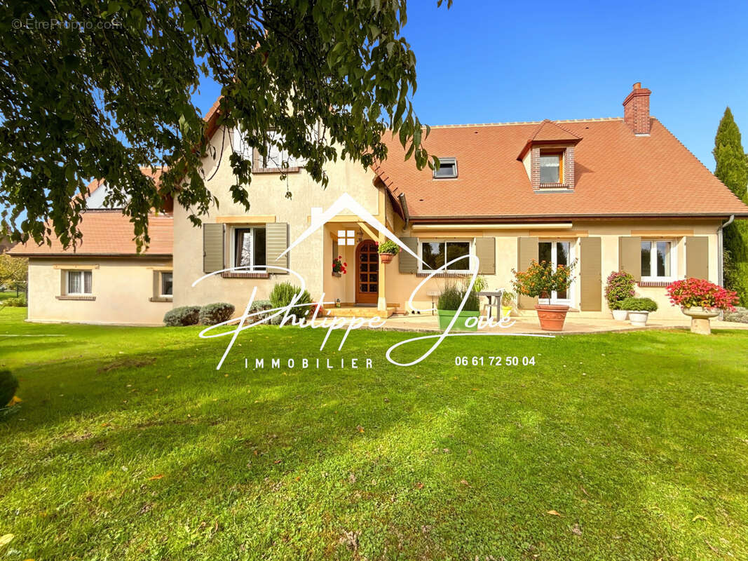 Maison à SAINT-DENIS