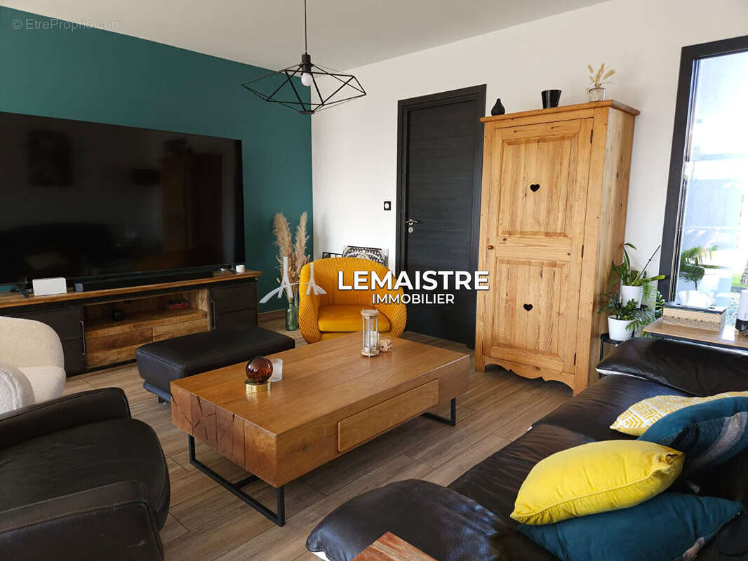 Maison à SAINT-JEAN-DU-CARDONNAY