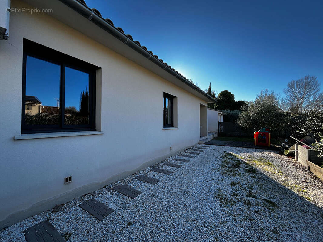 Maison à L&#039;ISLE-SUR-LA-SORGUE