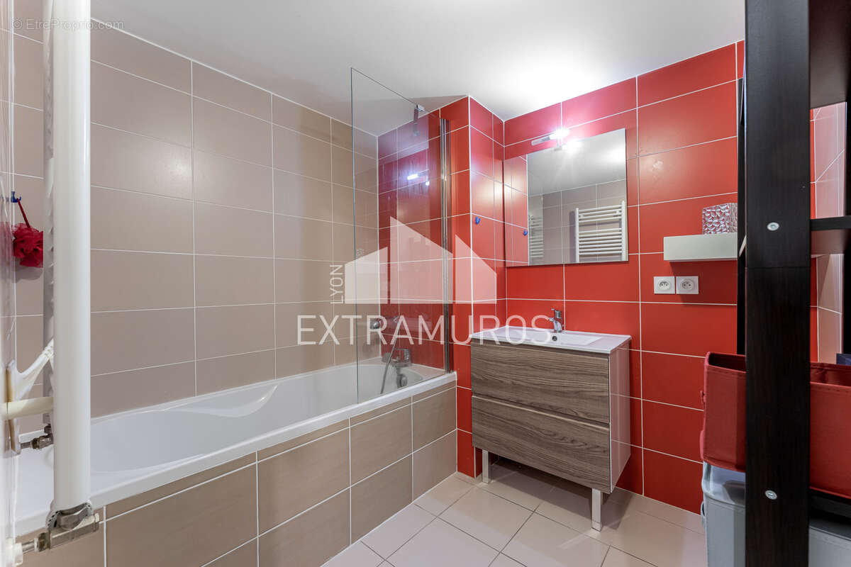 Appartement à TASSIN-LA-DEMI-LUNE