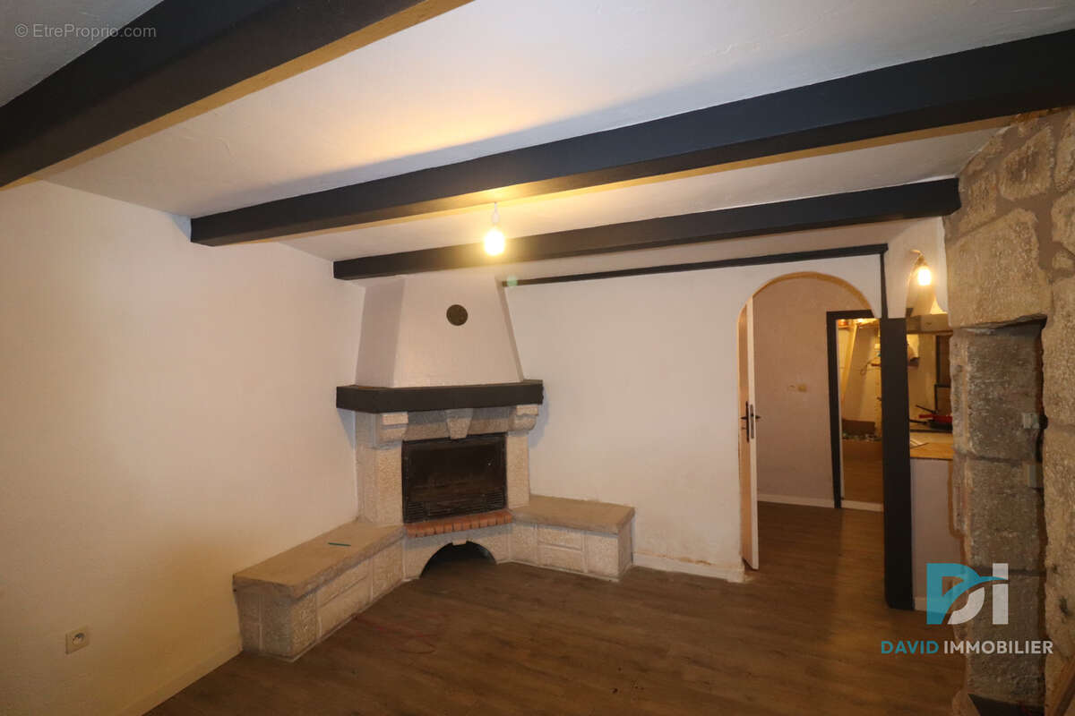 Maison à BESSAN