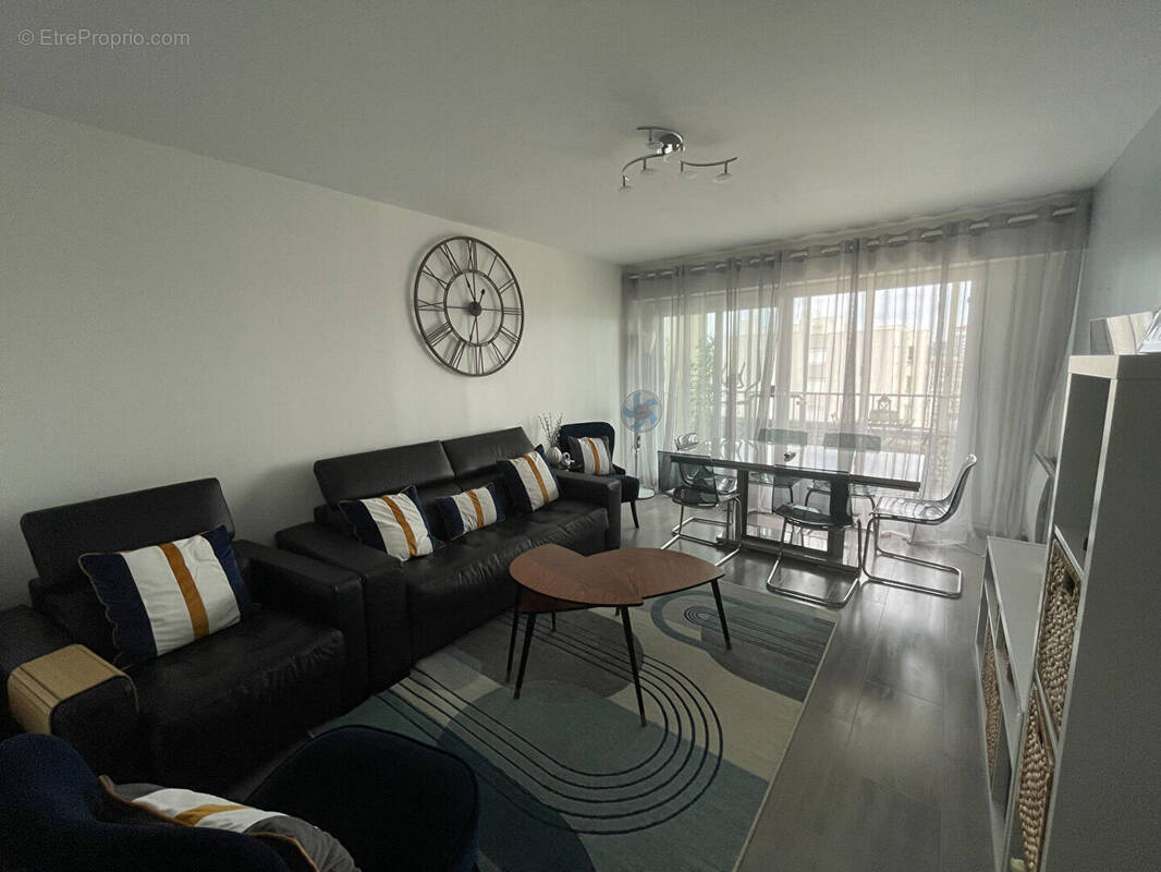 Appartement à SAINT-GRATIEN