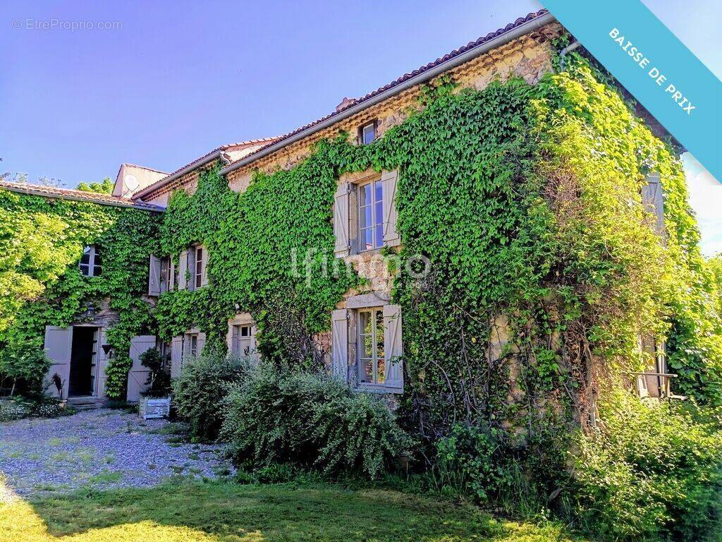 Maison à SUGERES
