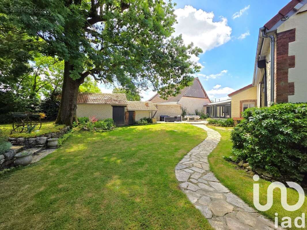 Photo 3 - Maison à PRUNAY-LE-GILLON