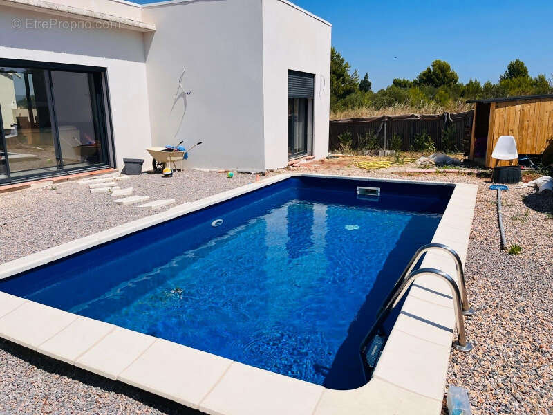 Maison à PEYRESTORTES