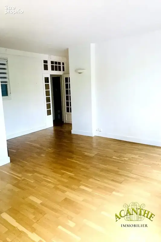 Appartement 56 m² à Paris-16e  - photo 2