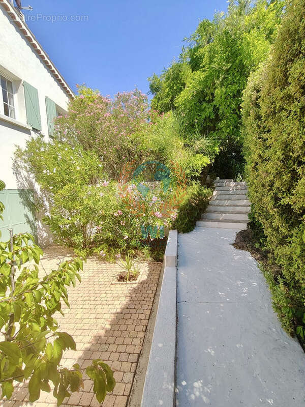 Maison à TARADEAU