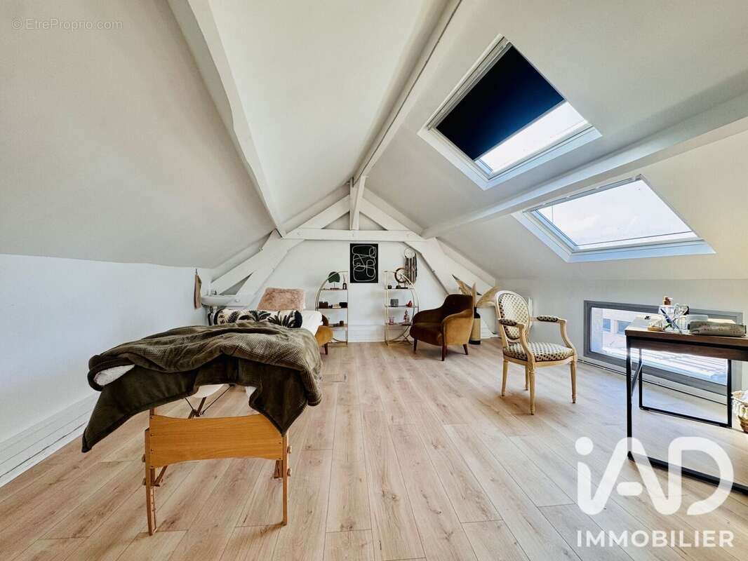 Commerce 148 m² à Garancieres  - photo 3