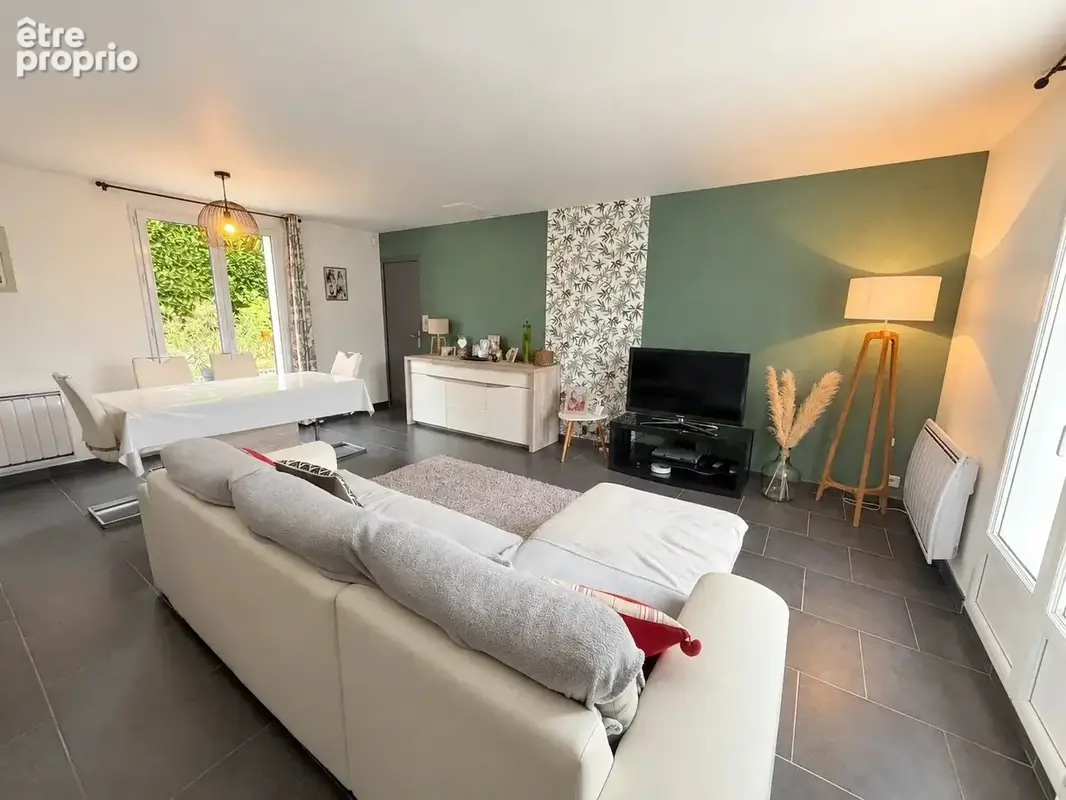 Maison familiale, 3 chambres, jardin et double garage. - photo 2