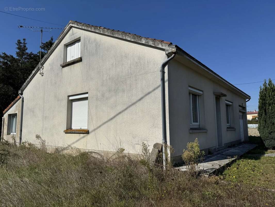 Maison à MONTBERT