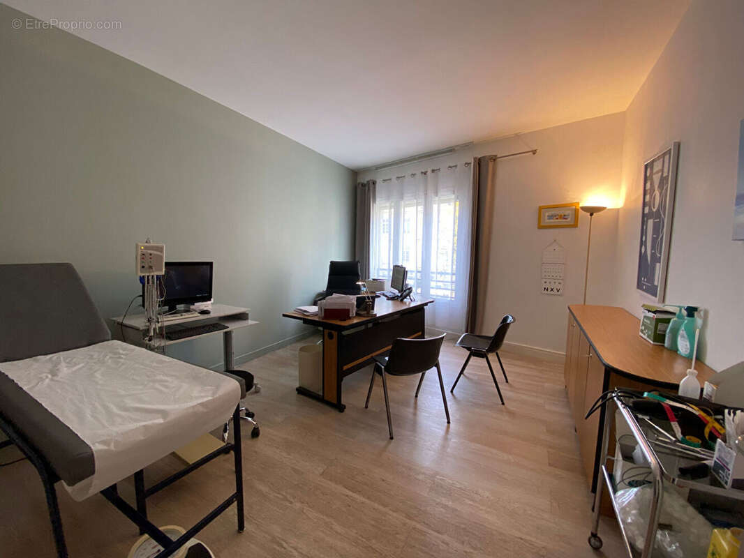 Bureaux- Local professionnel - 9 bureaux -  289 m2 - photo 5