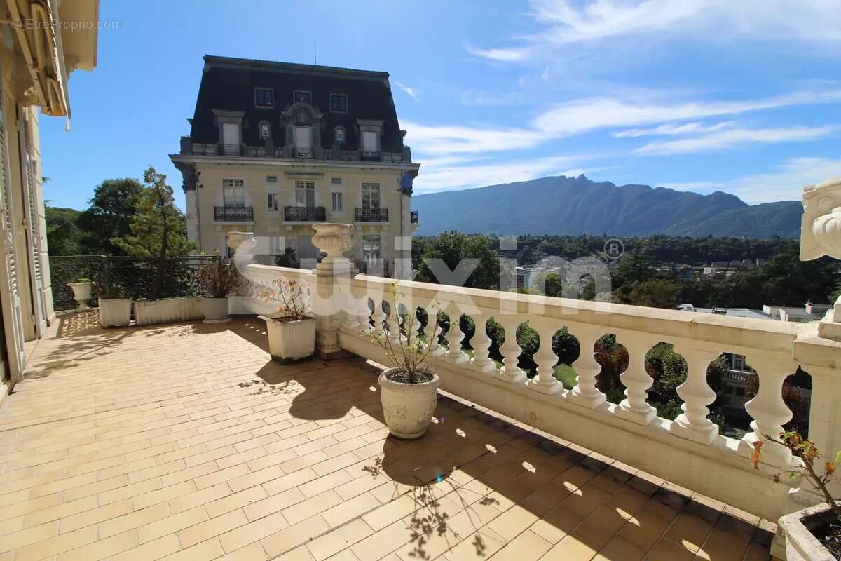 Appartement à AIX-LES-BAINS