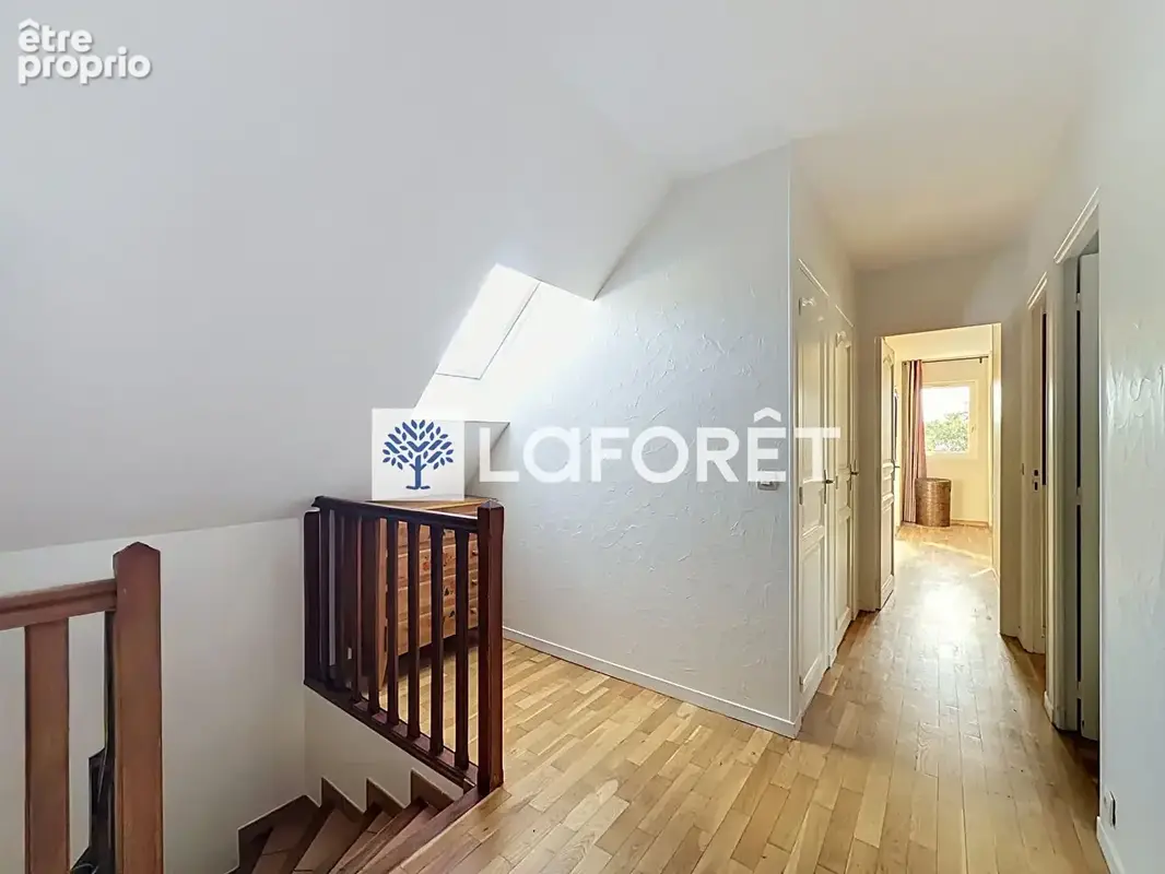Maison familiale pleine d'atouts : 4 chambres, jardin sans vis-à-vis et cadre privilégié - photo 15
