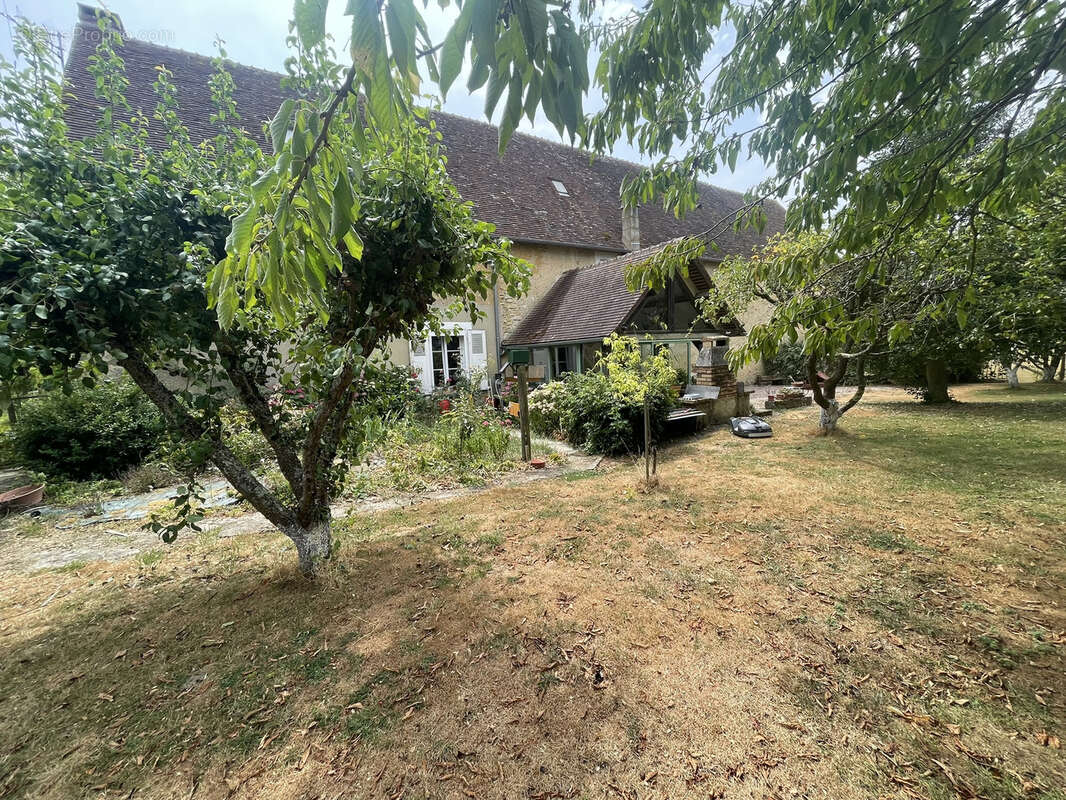 Proximite belleme, ancienne ferme percheronne a vendre - photo 3