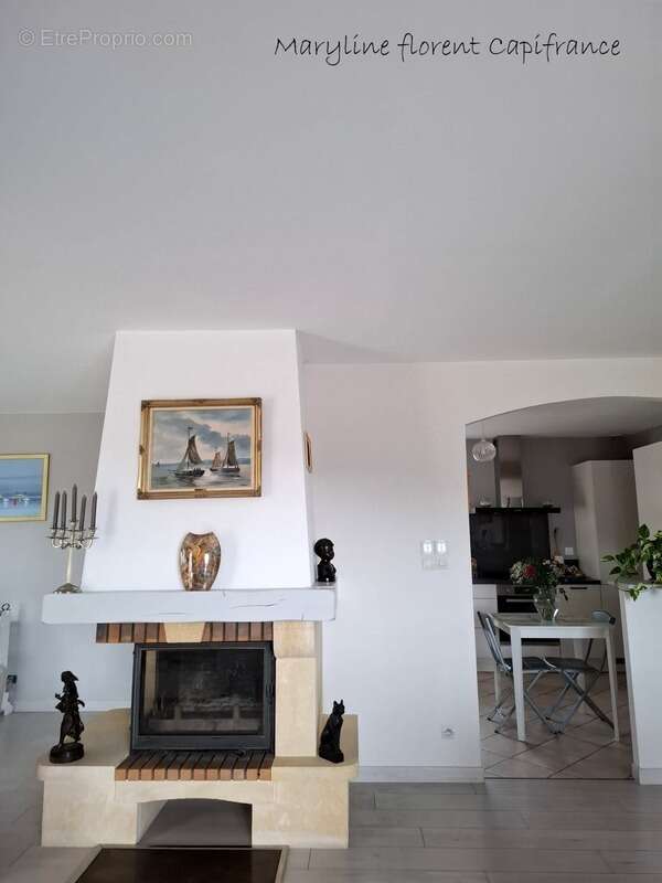 Maison à LA ROCHE-BLANCHE