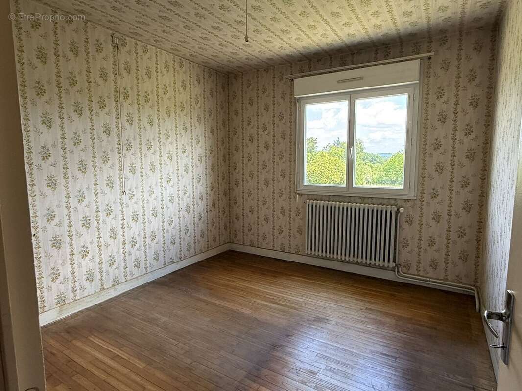 Maison à SAINT-BRICE-SUR-VIENNE