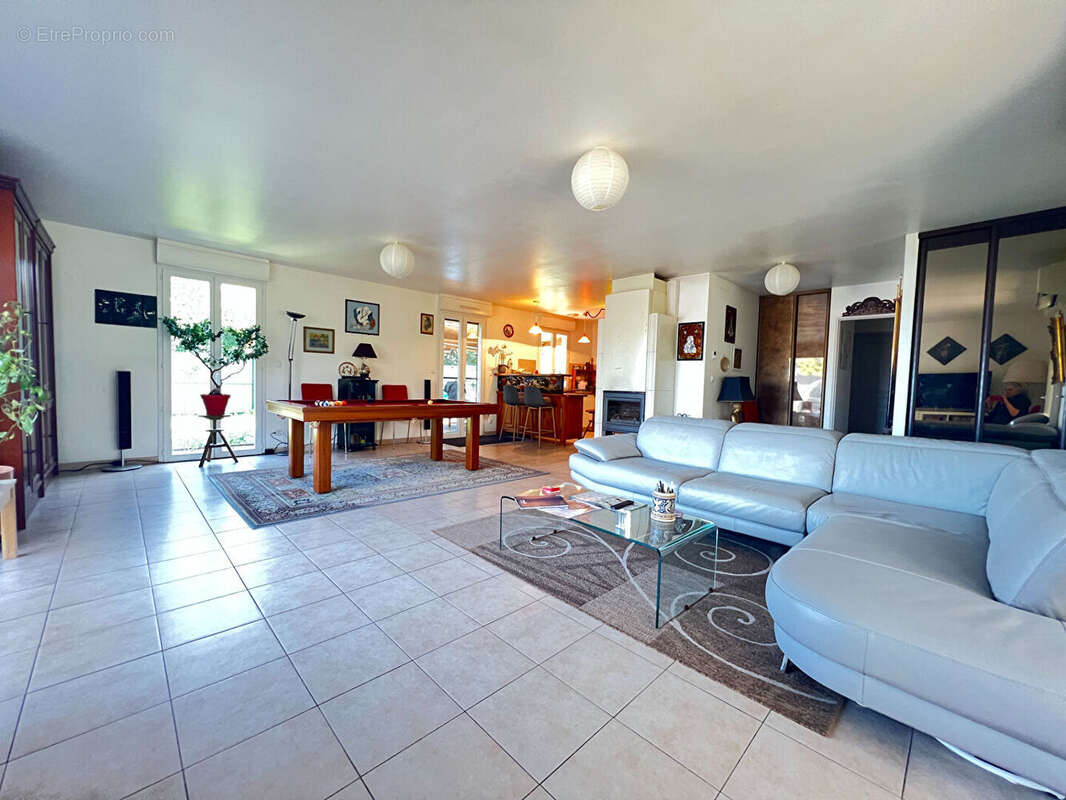 Maison à LES MATHES