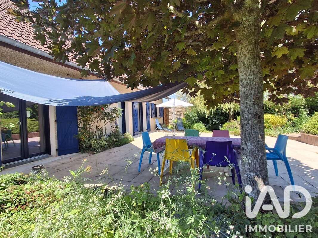 Photo 2 - Maison à AVANNE-AVENEY
