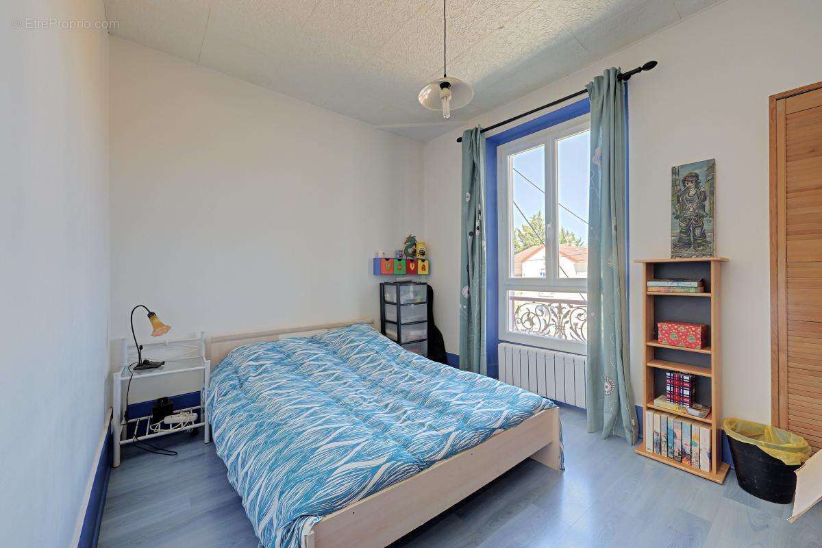 Maison à NEUILLY-PLAISANCE