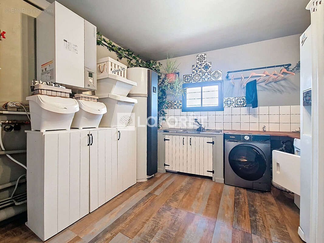 Maison à SAINT-ZACHARIE