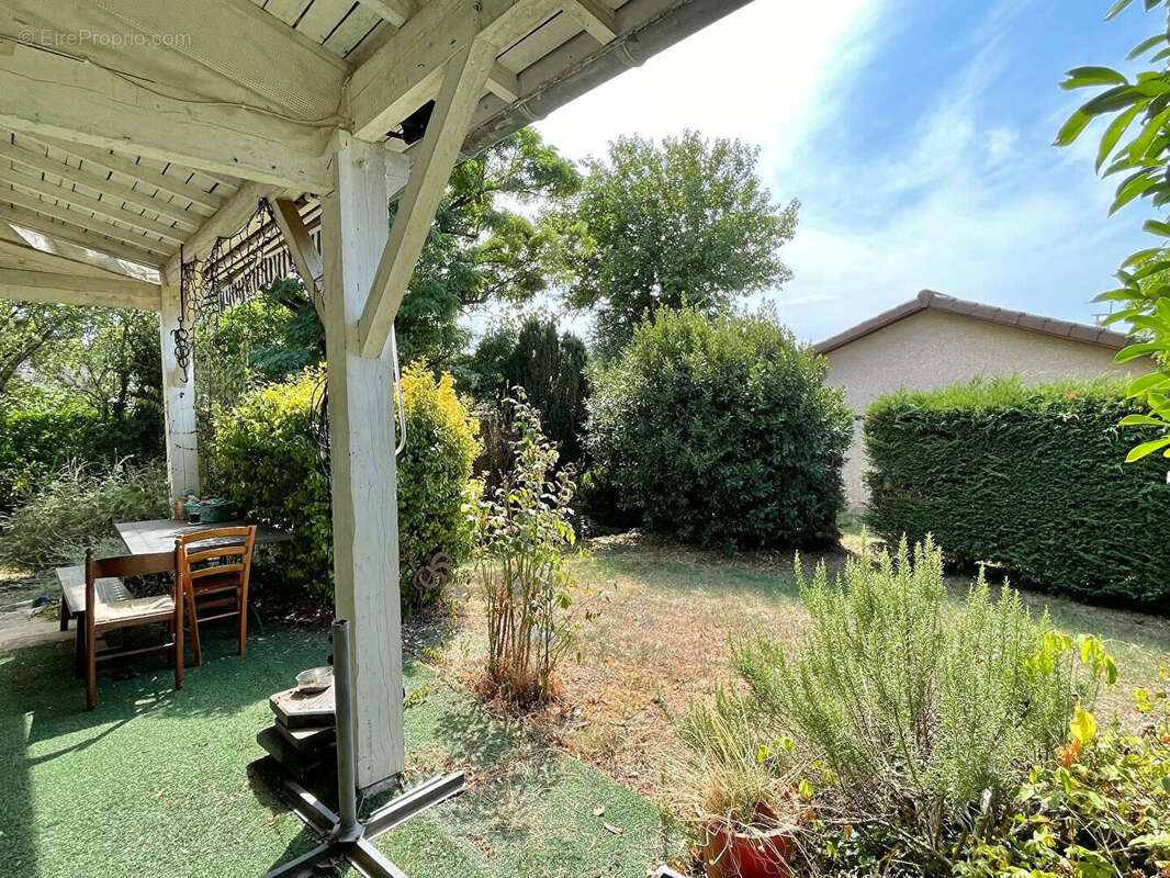 Maison t4 de 95 m² à tignieu-jameyzieu - photo 5