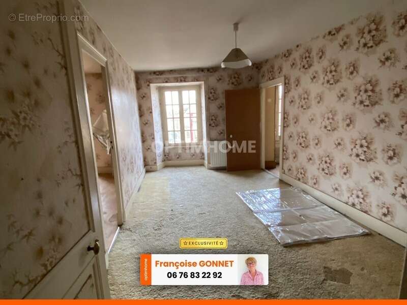 Maison à LE CHATELET