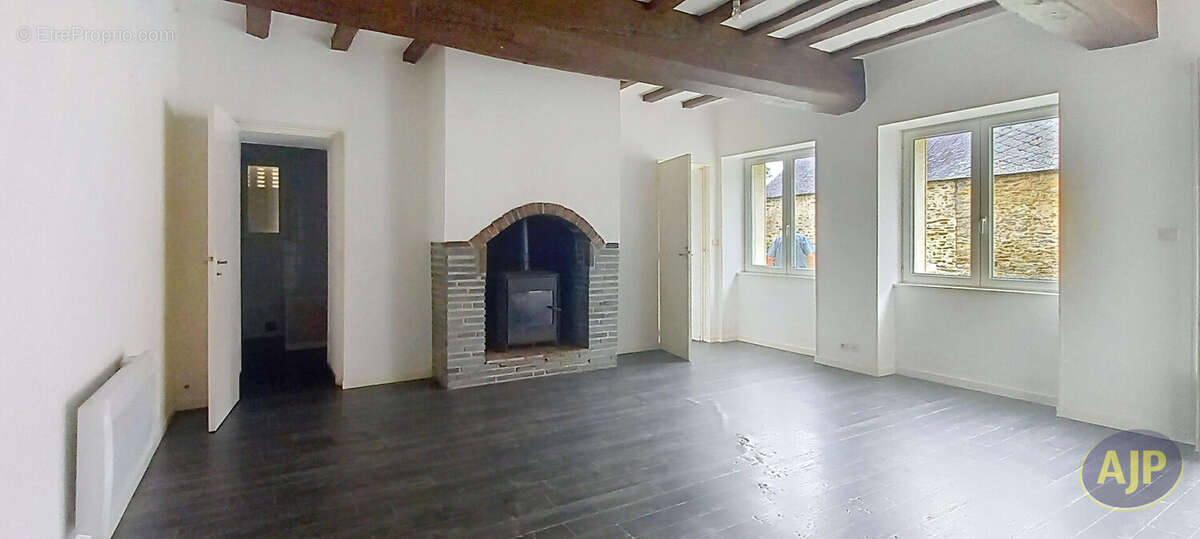 Maison à SOUDAN