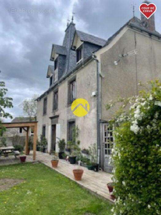 Maison à CHAUDES-AIGUES