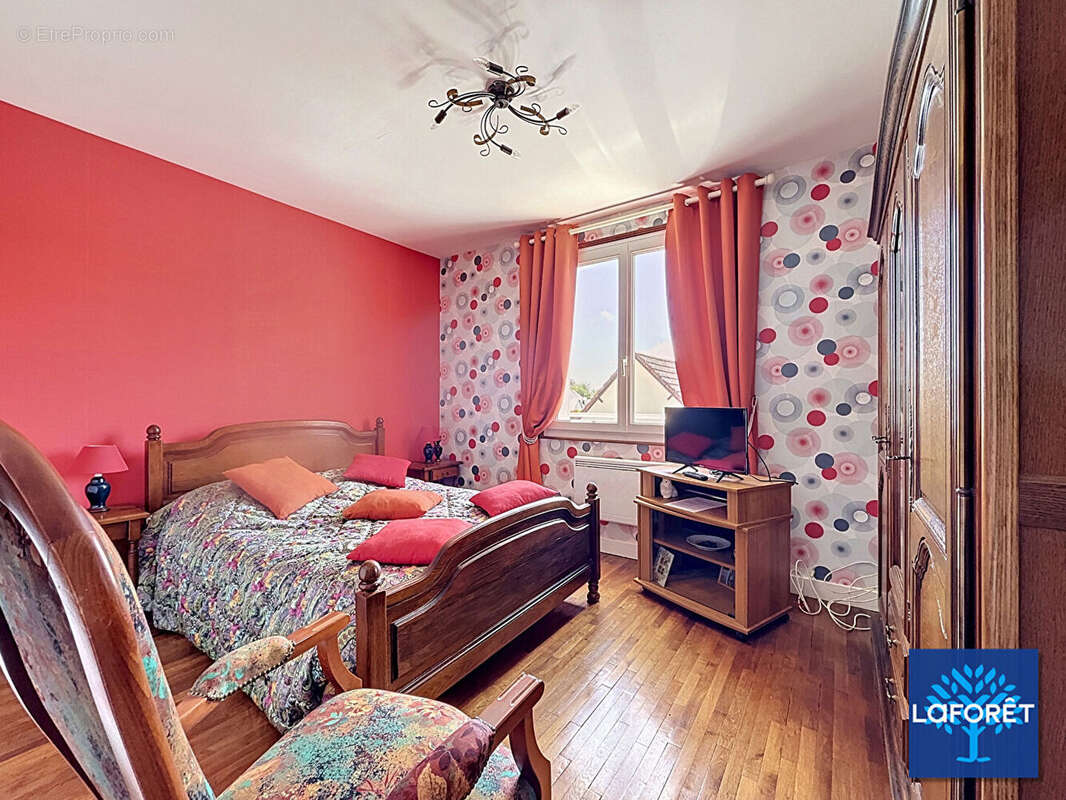 Maison à SAINT-GERVAIS-LA-FORET