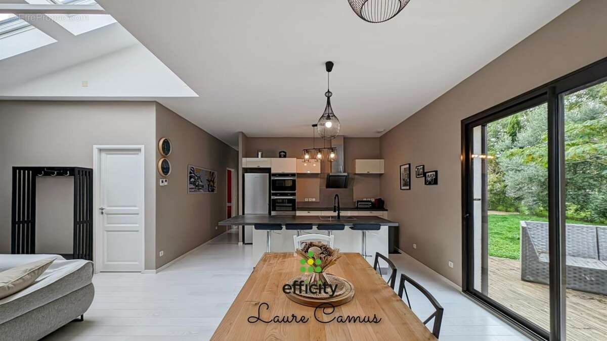 Maison à LE BERNARD