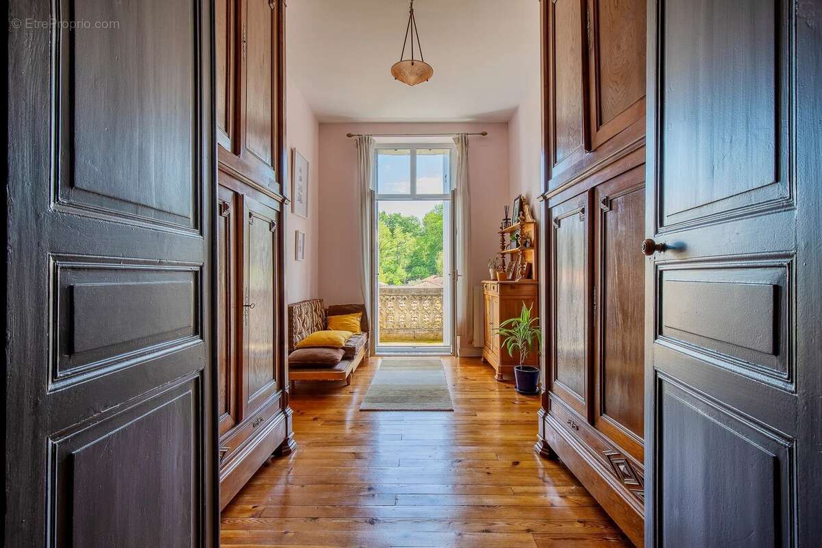 Maison à POUILLON