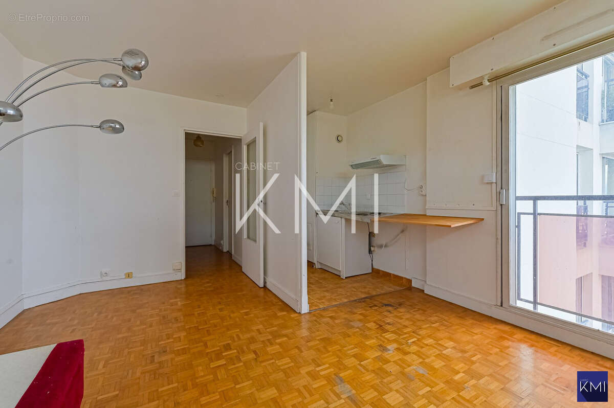 Appartement à PARIS-20E