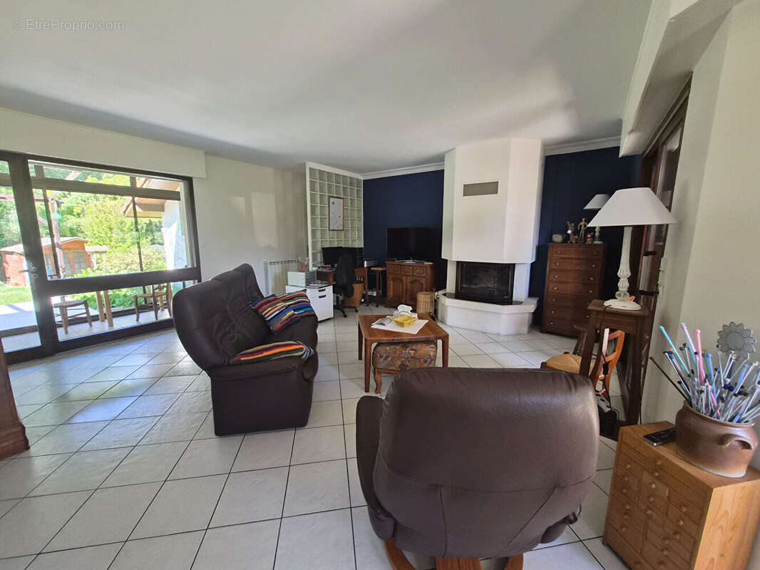 Maison à VILLENEUVE-DE-MARSAN