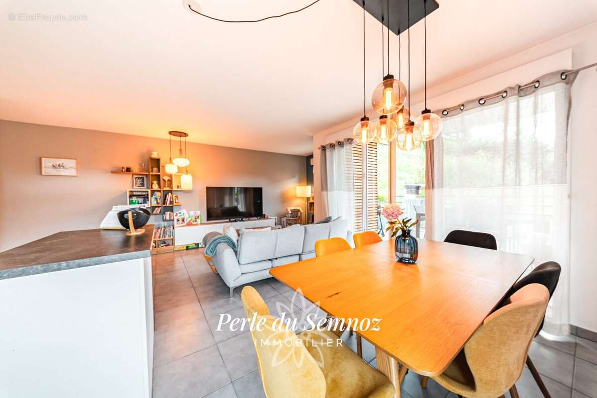 Appartement à SEYNOD